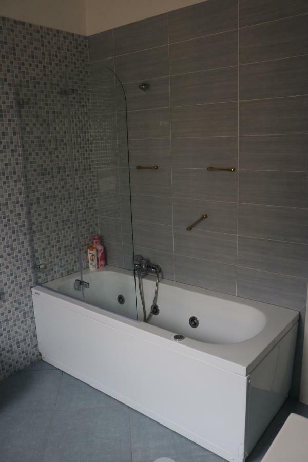 Vista Reale Apartment Казерта Экстерьер фото